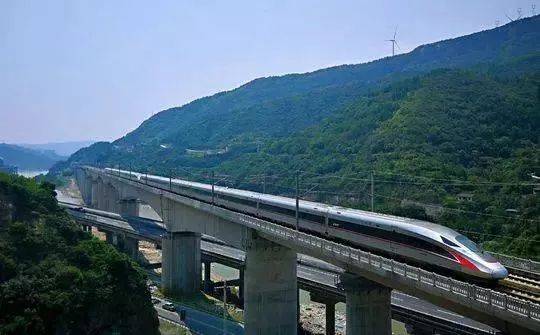 问:回家的时候给孩子带个玩具,男孩子最喜欢玩具枪,这个可以带吗?