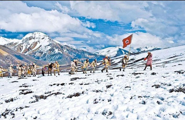 《手机微党课》(60)中国工农红军翻雪山过草地的伟大壮举