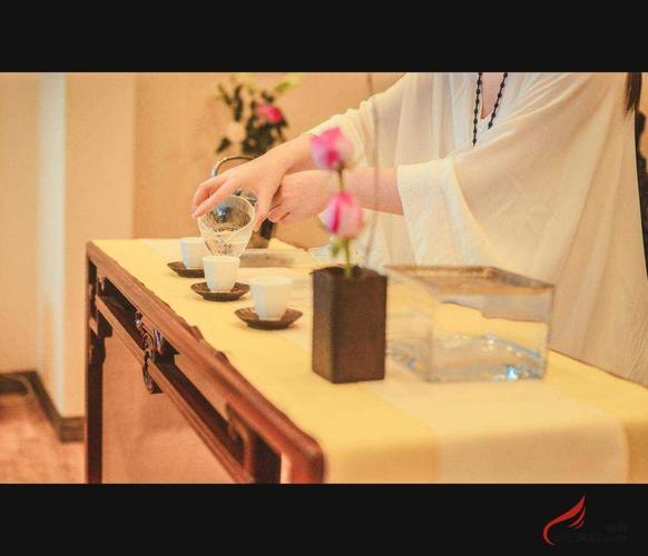 千枫茶庄招茶艺师月休4天