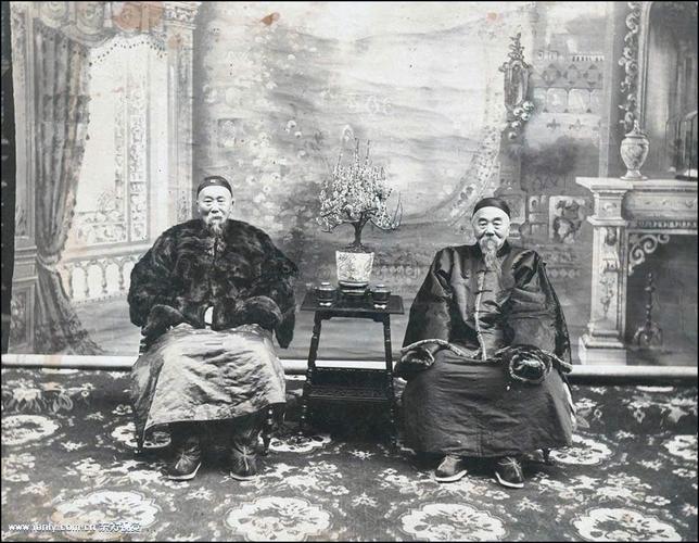 1896年,【李鸿章 李翰章】兄弟合影.