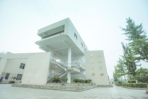 七里坪校区杏香食堂--邵阳学院