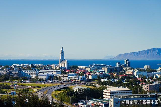 你看,这是摄影家镜头下北大西洋的美丽冰岛呀