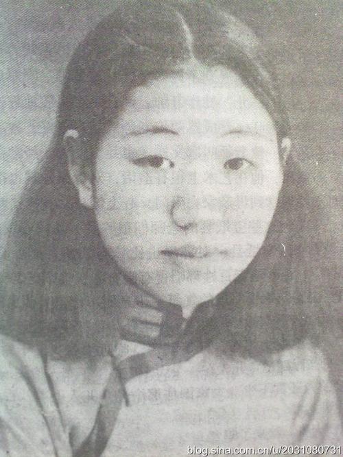 [转载]筱俊亭老师剧照欣赏