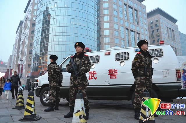 探访两会住地武警安保全面启动