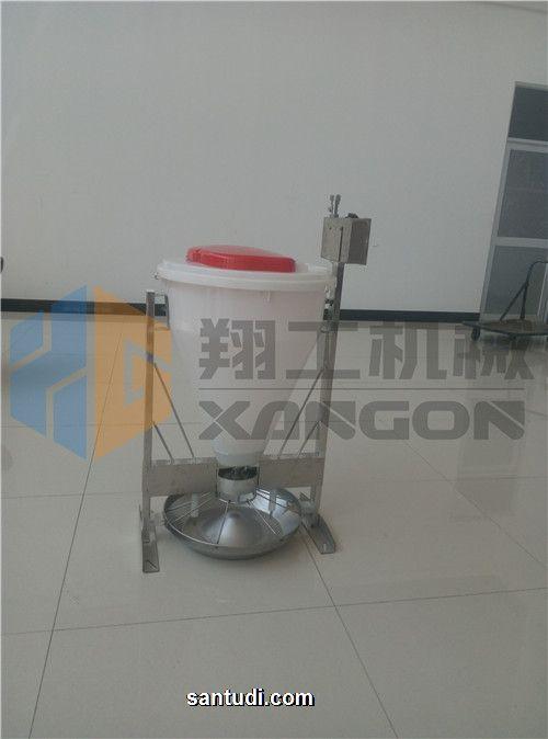 小猪自能料槽,匀料器,拨料器,干湿喂料器,猪料槽