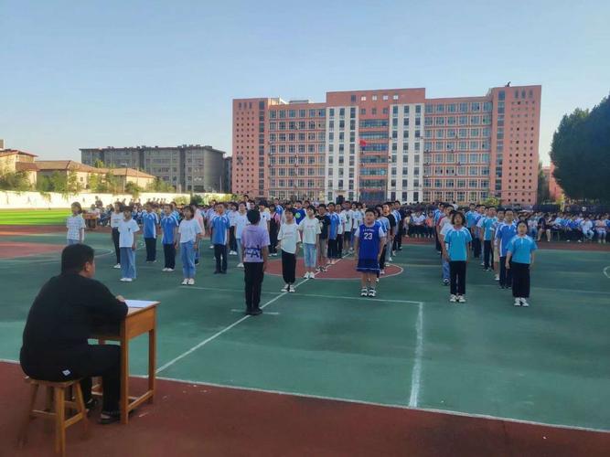 磁州中学七年级军训演练比赛