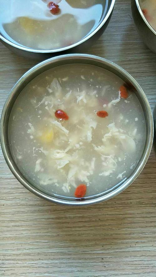 银耳醪糟汤