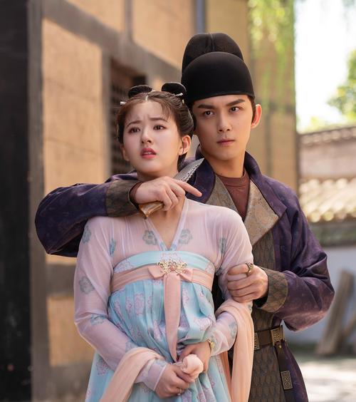 星汉灿烂官宣男女主从小网红到资源咖赵露思的逆袭之路