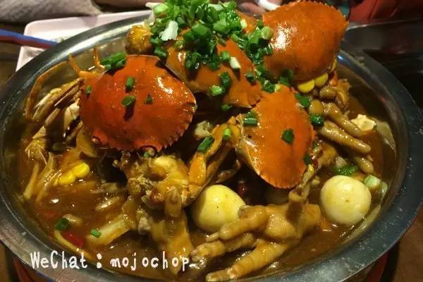 13/ 想和你一起吃【味爷】的肉蟹煲,螃蟹都给你,我只想吃鸡爪子