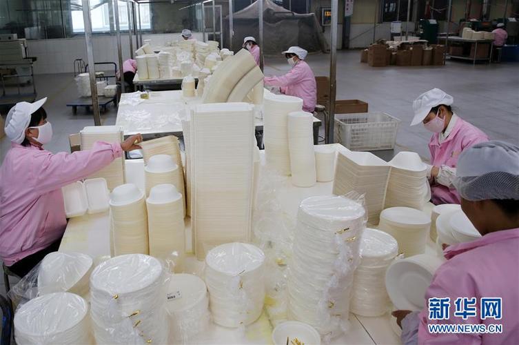 山东东营:秸秆造出环保餐具畅销海内外