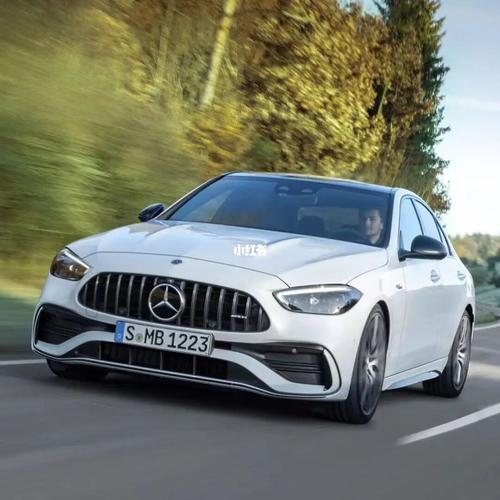 4月27日,梅赛德斯奔驰发布了全新一代amg c43四门和旅行版.