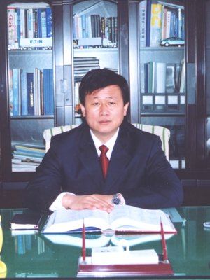 研究员级高级工程师,现任一机集团公司董事,包头北奔重型汽车有限公司