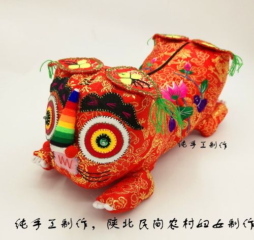 民间纯手工制作布老虎双头虎绣花虎民间工艺品农民制作布老虎.