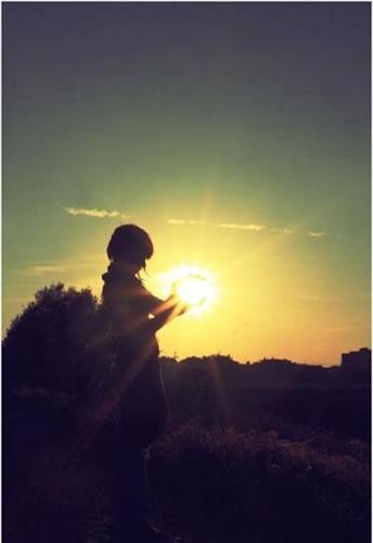 求 太阳(阳光)错位摄影