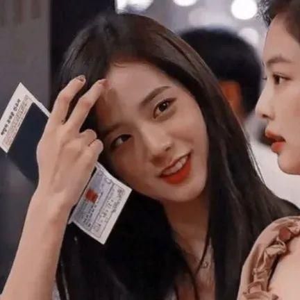 关注我们 粉墨小屋 今日更新打啵j jensoo 主要内容 闺蜜头像 壁纸