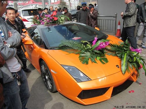 吕梁离石企业家(全国道德模范)张子玉儿子张晓伟结婚