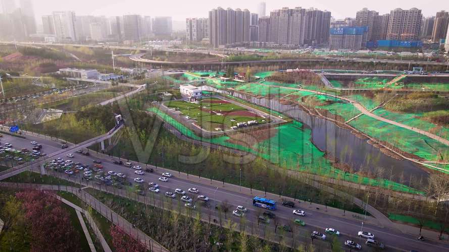 航拍西安雁南公园2