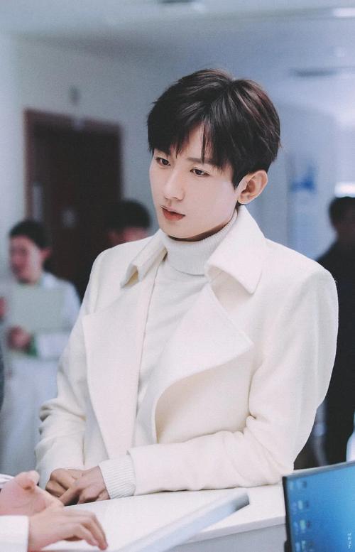 成毅张予曦南风知我意新剧物料之轮椅傅总和恋爱小日常