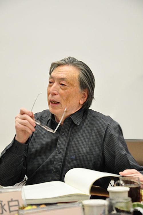 中国美术批评家年会秘书长,著名艺术批评家贾方舟 - .