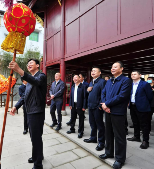 遂宁市委书记邵革军,遂宁市人大常委会主任周霖临,遂宁市委副书记景临