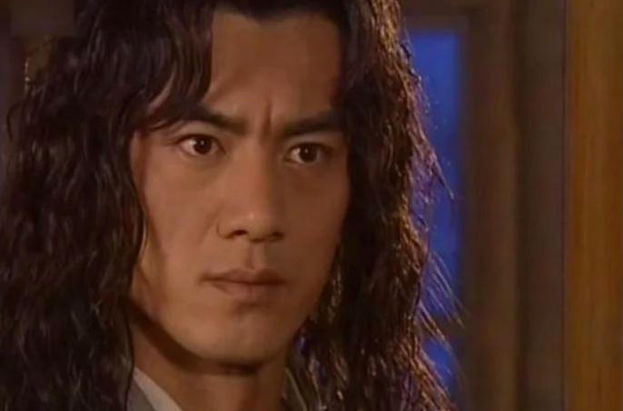 《雪花女神龙》15年:混血男主大红,她因老公心碎,她两婚两离