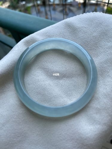 冰蓝翡翠手镯_翡翠手镯_时尚_配饰