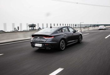 北京现代发布的新款运动型车型菲斯塔一亮相 目标就直指思域