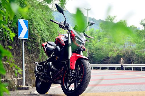 qjmotor追350实拍_钱江摩托车_靓车_摩信网