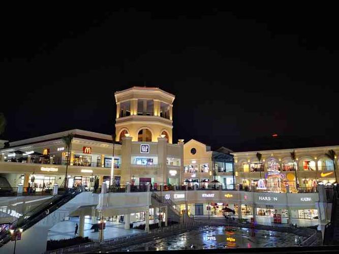 尚柏奥莱-"厦门第一家奥特莱斯,开在集美,老院子旁边.