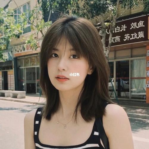 可扎可披简约高级发型今天它来了拍照无死角_发型_简约风_减龄_摄影