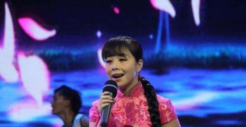 王二妮豪宅,朱之文豪宅,草帽姐豪宅,差距不是一般的大