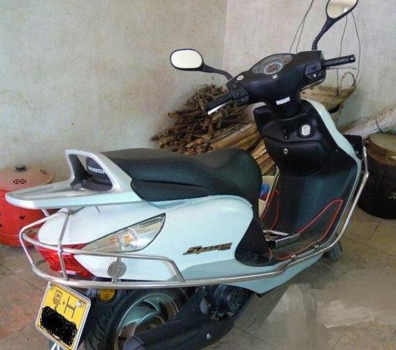 出售五羊本田电喷新款优酷九成新!可以电话咨询支持货到付款 - 2200元