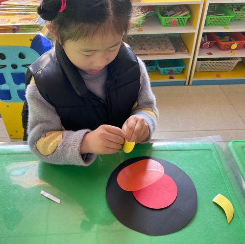 蓝村古城幼儿园——中班手工制作《牛年大吉》