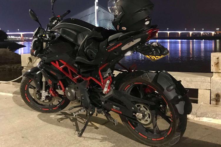 贝纳利红宝龙tnt150 改装篇