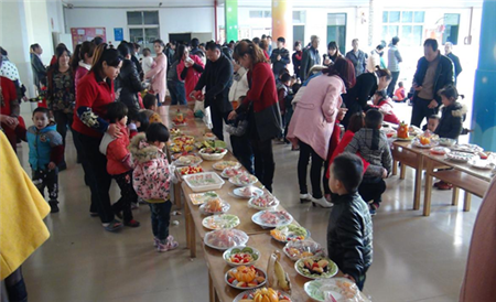 首页 早教 教育资讯 节日大全 2016幼儿园元旦活动方案 可供参考