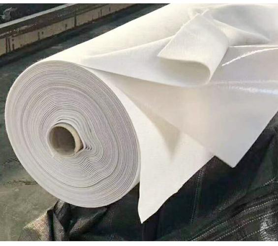 复合土工膜厂家直销hdpe长丝复合土工膜两布一膜聚乙烯一布一膜