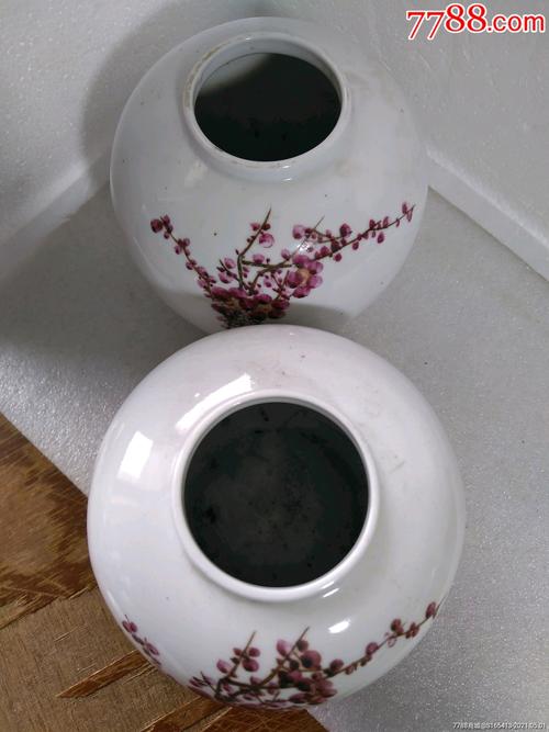 50年代手绘梅花罐一对!_彩绘瓷/彩瓷_第3张_7788瓷器