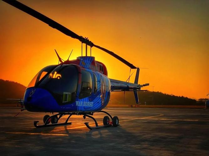 贝尔505私人直升机号称空中战马价格也比较美丽