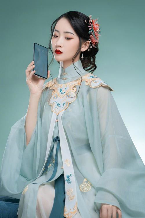 汉服美女绝配 !魅族17 pro晓芳窑典藏版25日首销