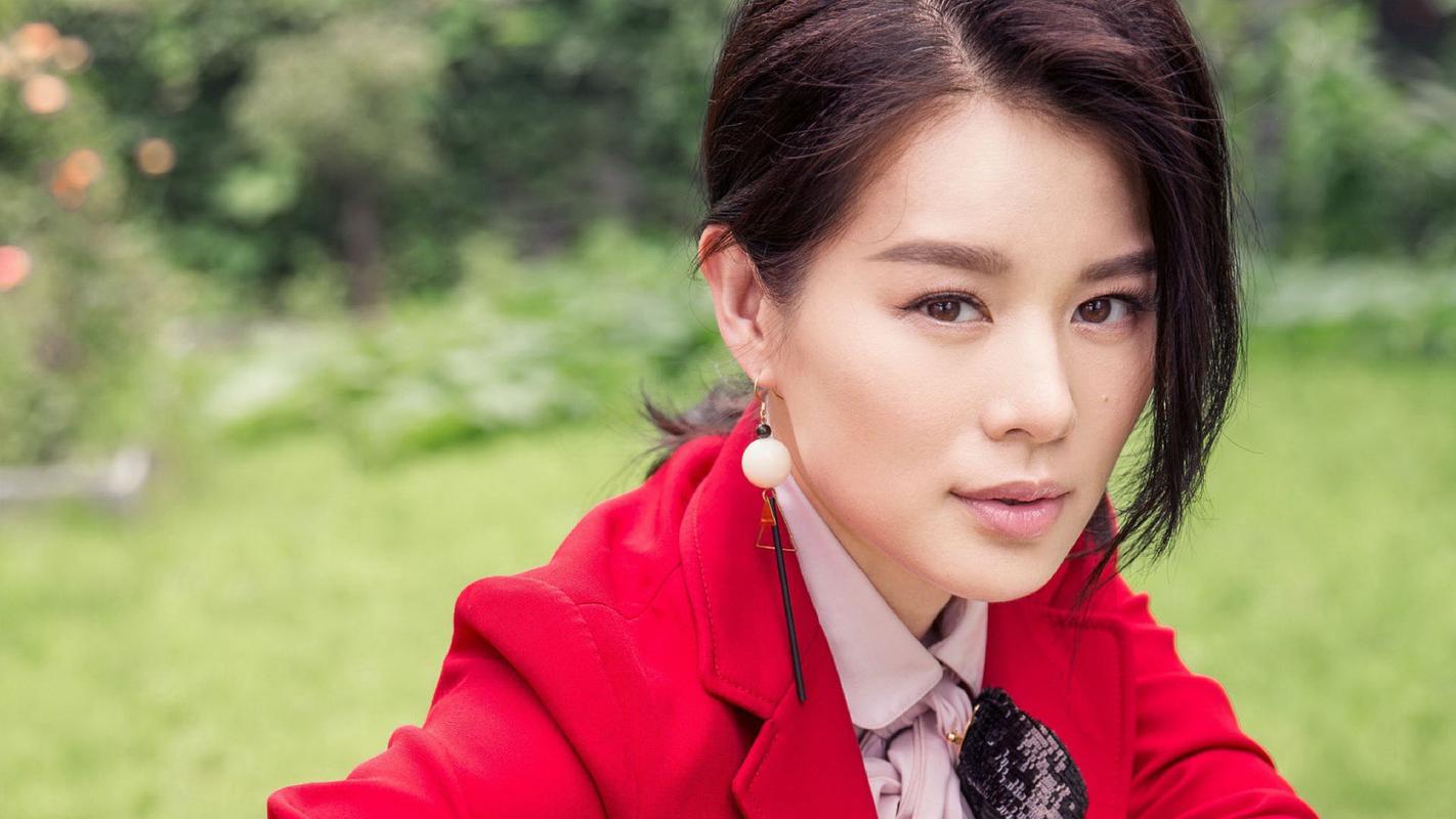 美女明星胡杏儿气质写真图片桌面壁纸