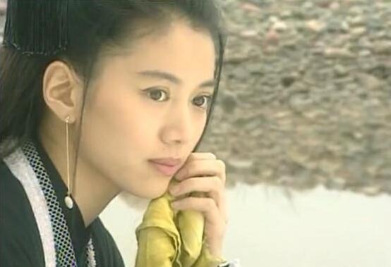 原创11版笑傲江湖任盈盈对比唯有刘雪华的扮相可以和许晴媲美