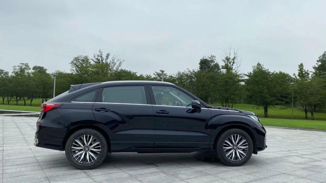 原创 试驾新款冠道:实用性配置升级,舒适性再进阶!