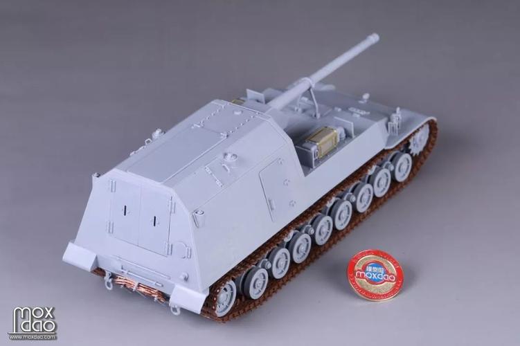 amusing hobby出品的35a022 试制五式炮战车 | 模型评测