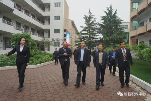 眉县职业教育中心顺利接受双达标省级复核和高水平示范校验收