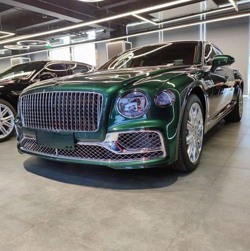 全新一代宾利飞驰最低价现车多少钱