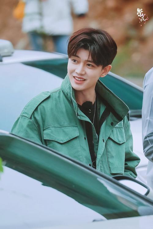 任嘉伦极限挑战宝藏行# 愿陪你走这一路,… - 堆糖,美图壁纸兴趣社区