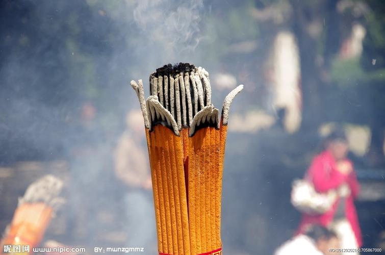  p>香火,主要是指用于 a href="#" data-lemmaid="646557">祭祀 /a>