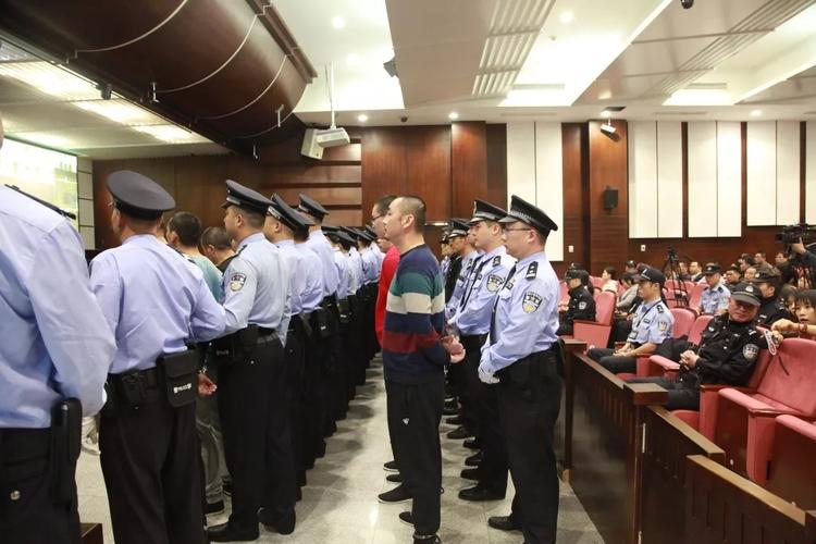 杭州一黑社会性质组织24名成员被判刑涉案金额16亿元