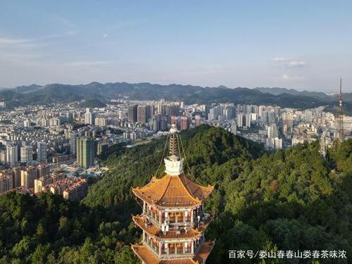 贵州遵义标志性建筑物:凤凰楼