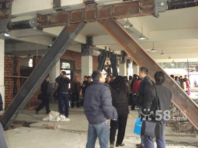 专业建筑维修 钢结构加固 门窗加固 包钢加固 服务